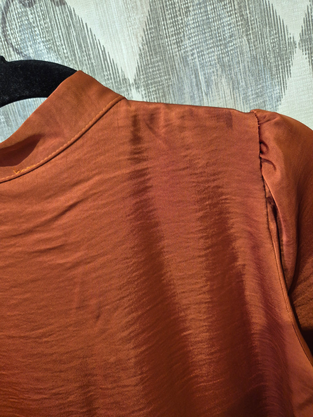 Blusa satén lazo