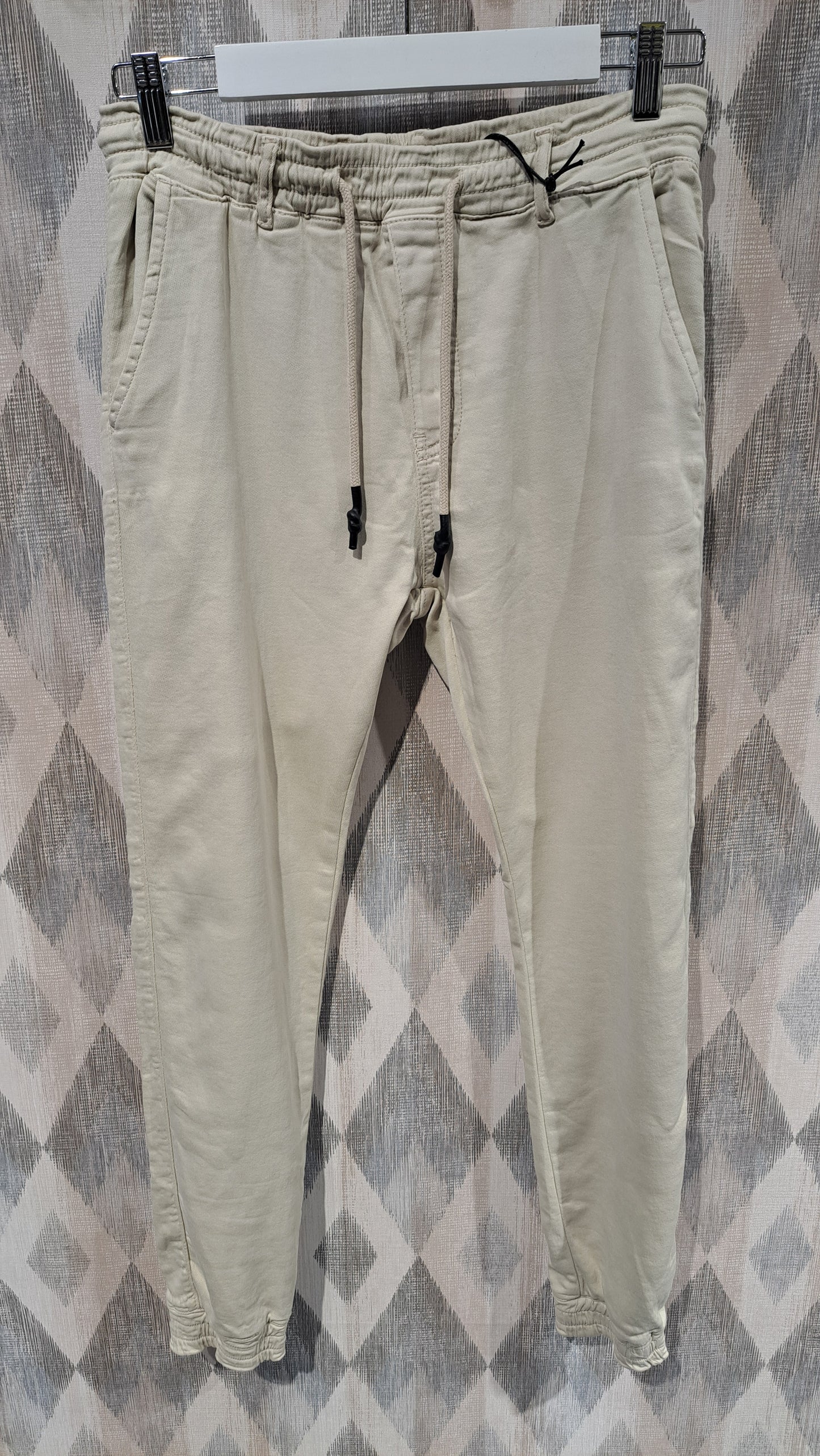 Pantalon con cintura elastica