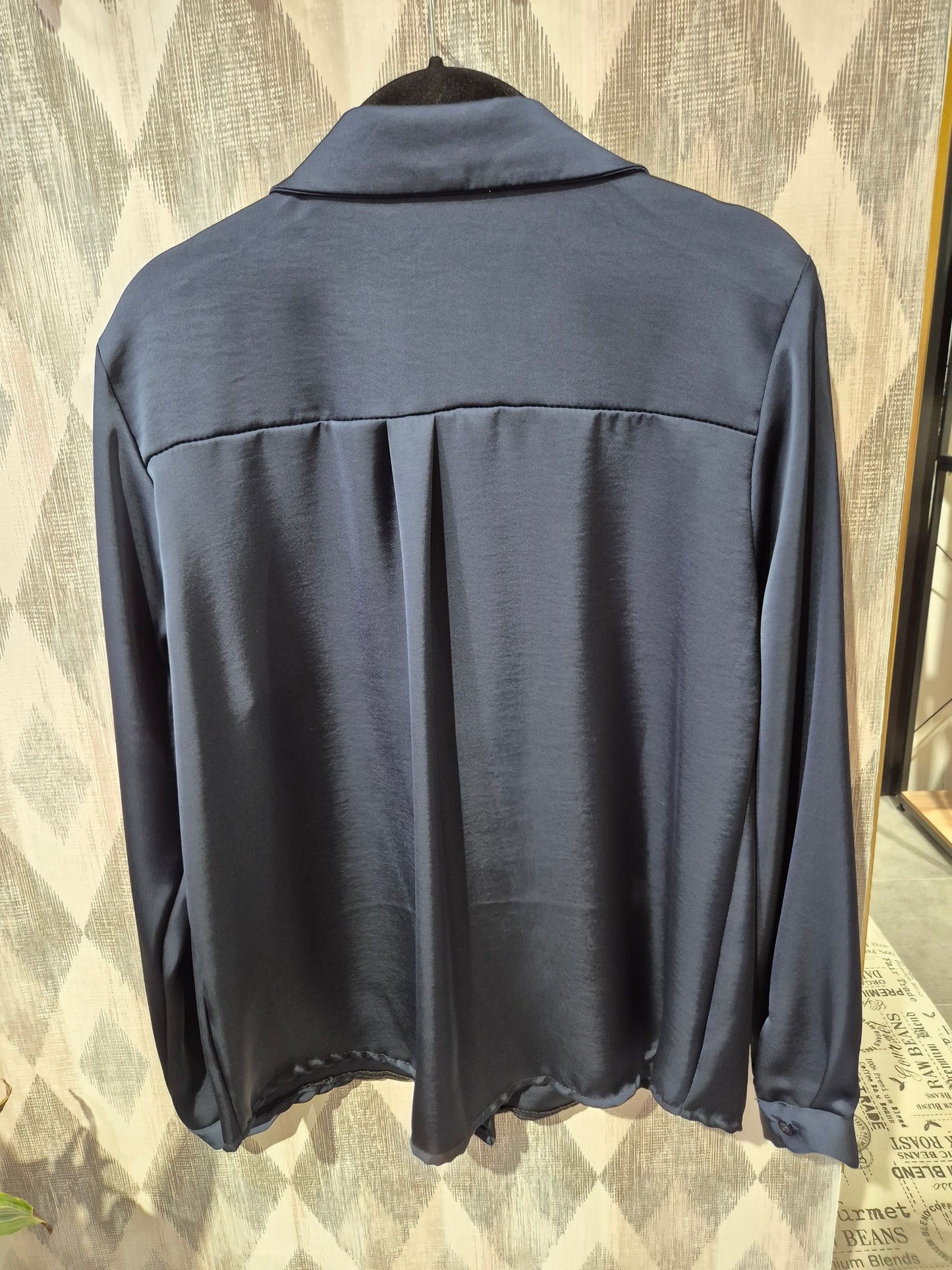 Blusa de satén