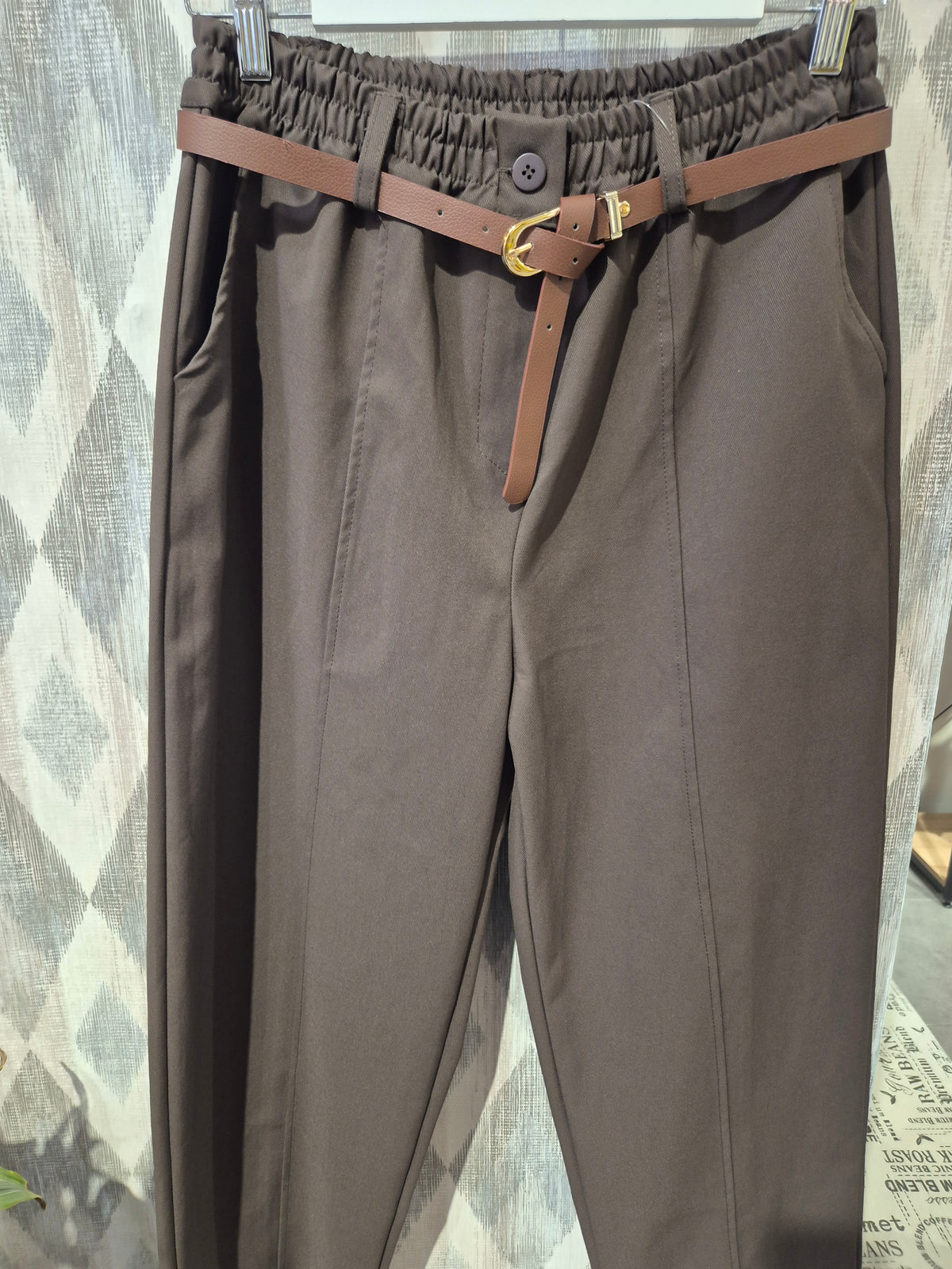 Pantalón cropped