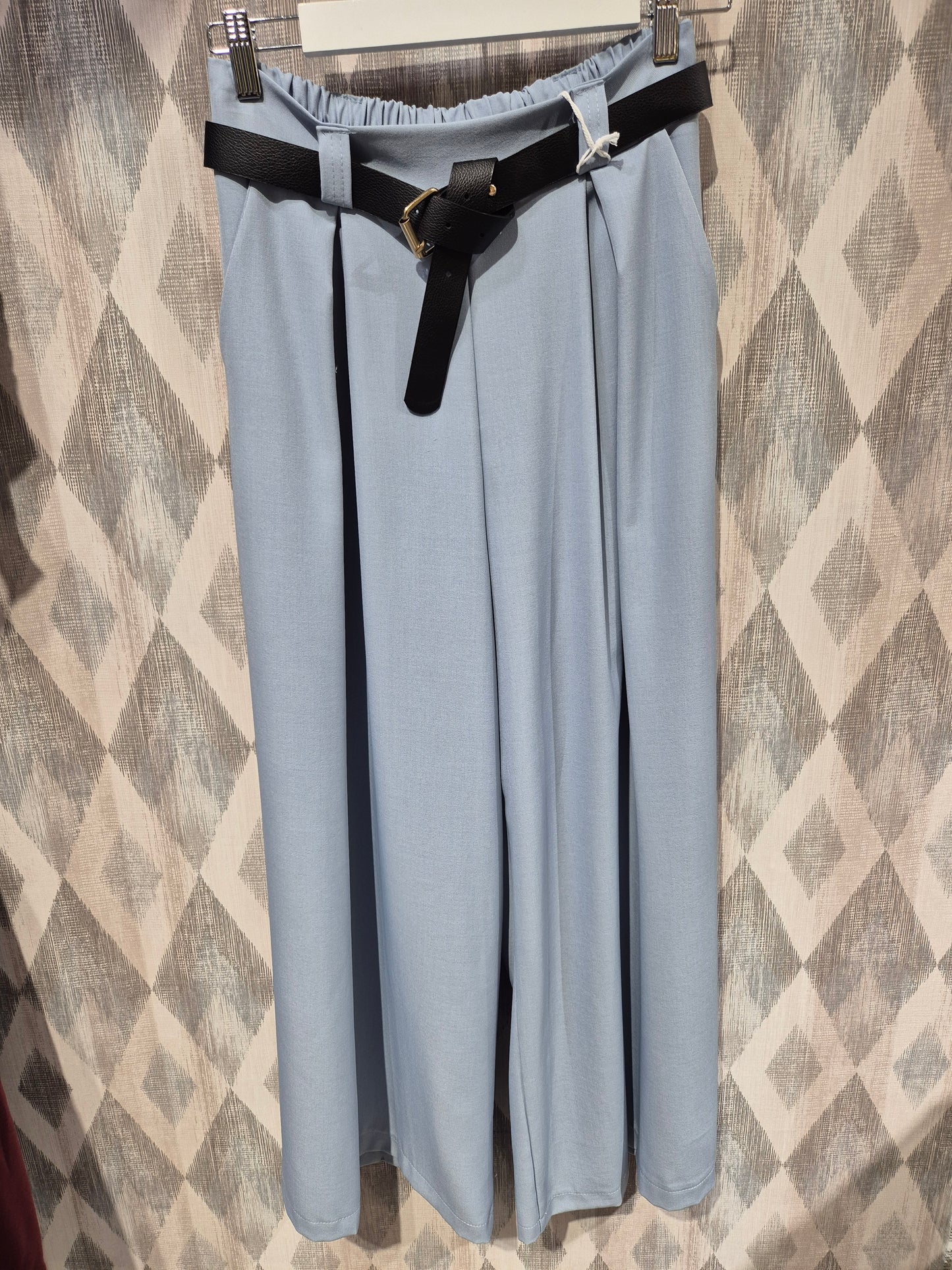 Pantalón A08
