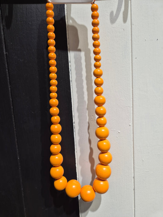 Collar naranja