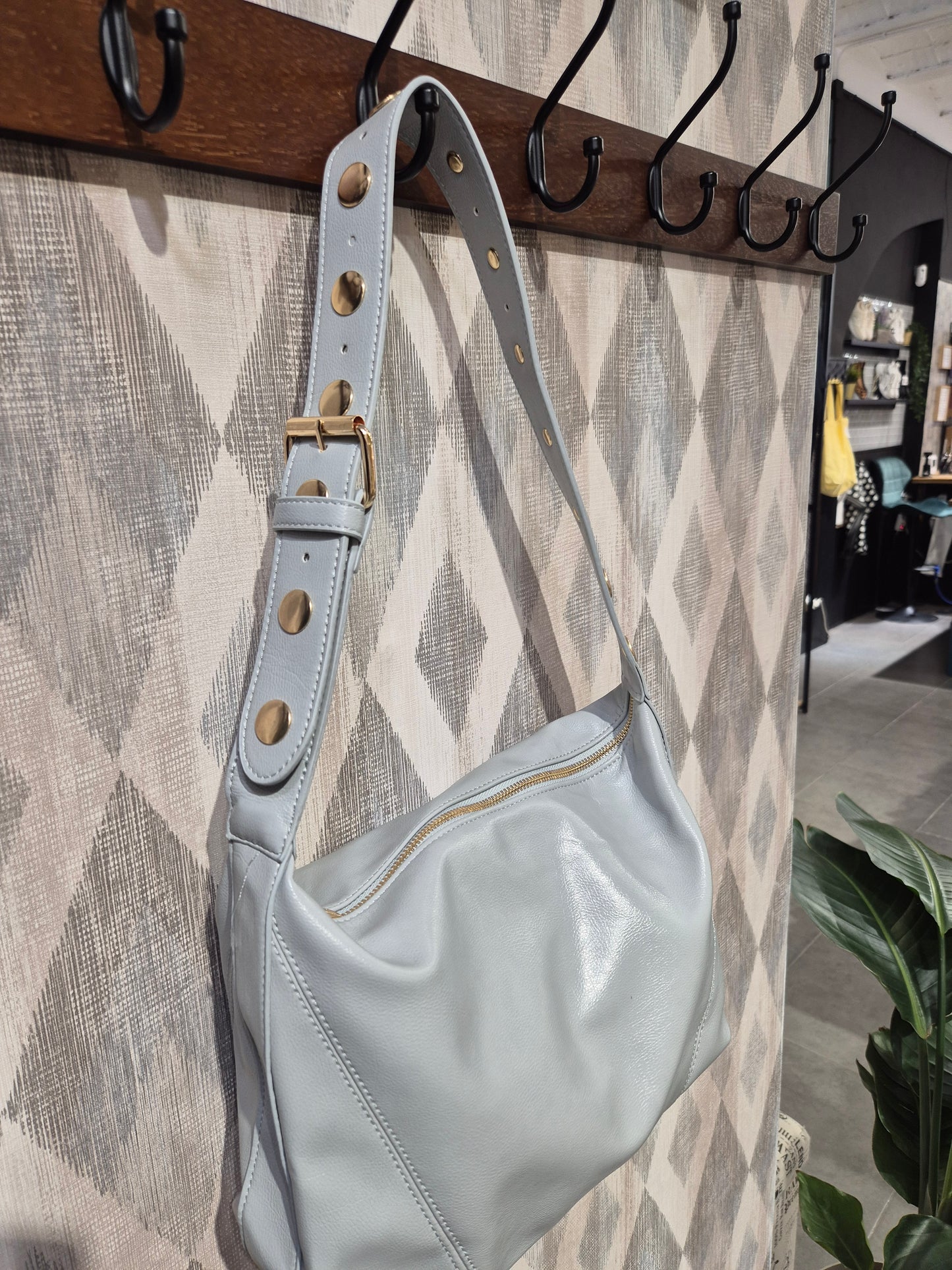 Bolso tachas