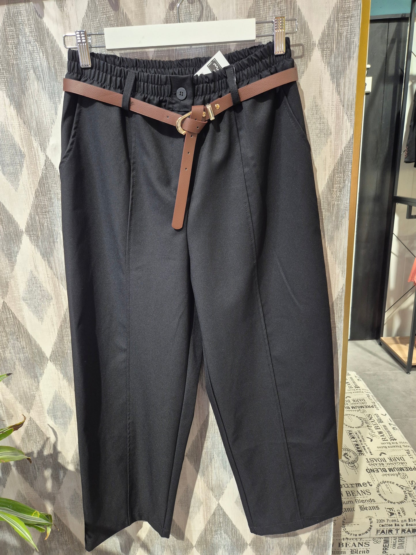 Pantalón cropped