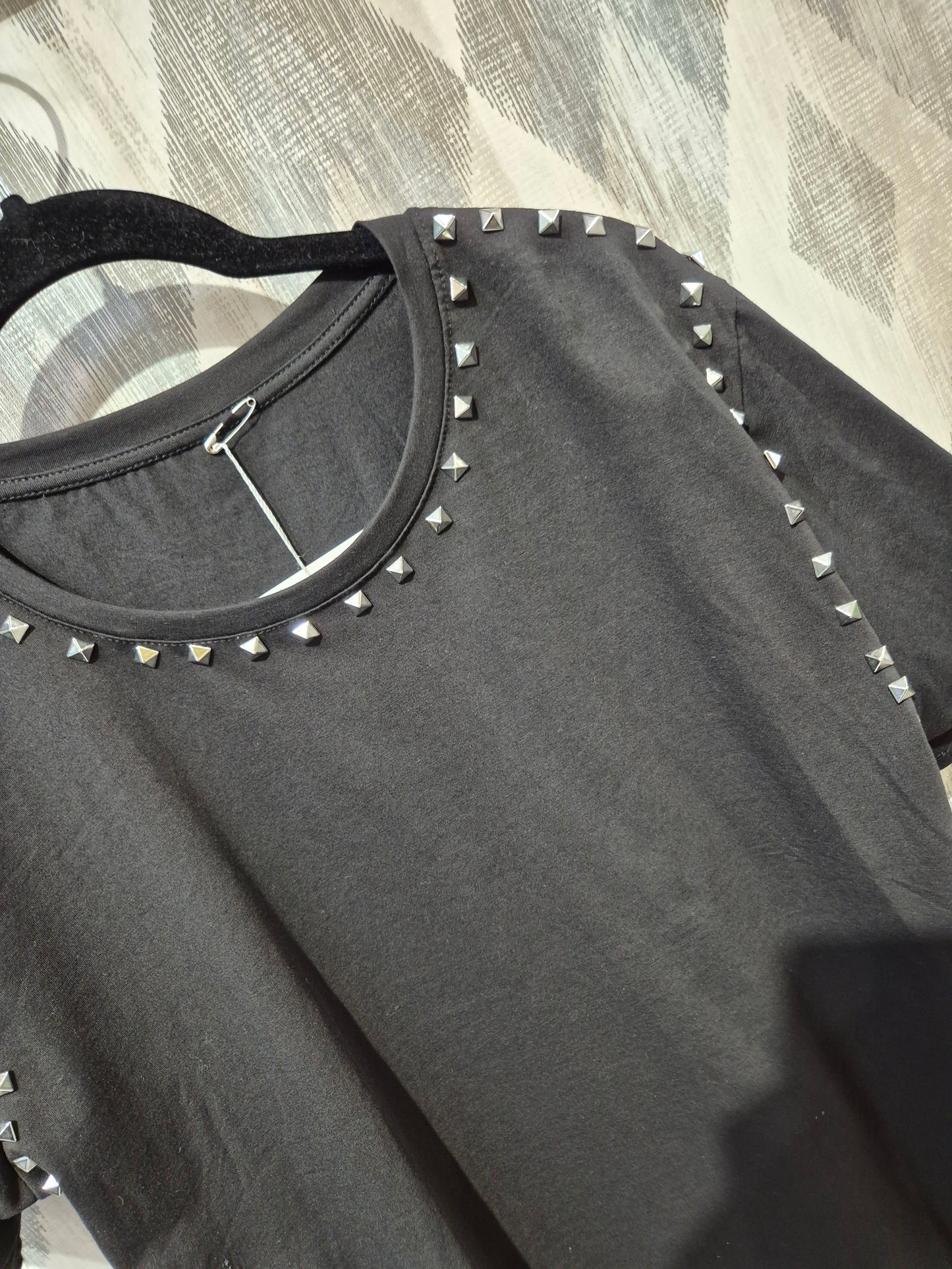 Camiseta tachas