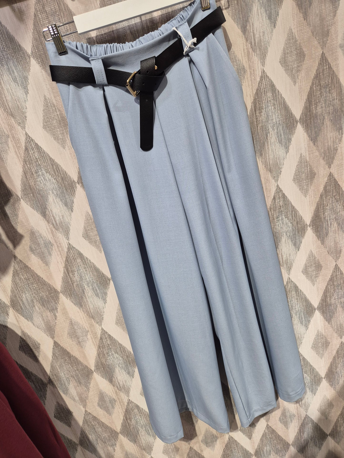 Pantalón A08